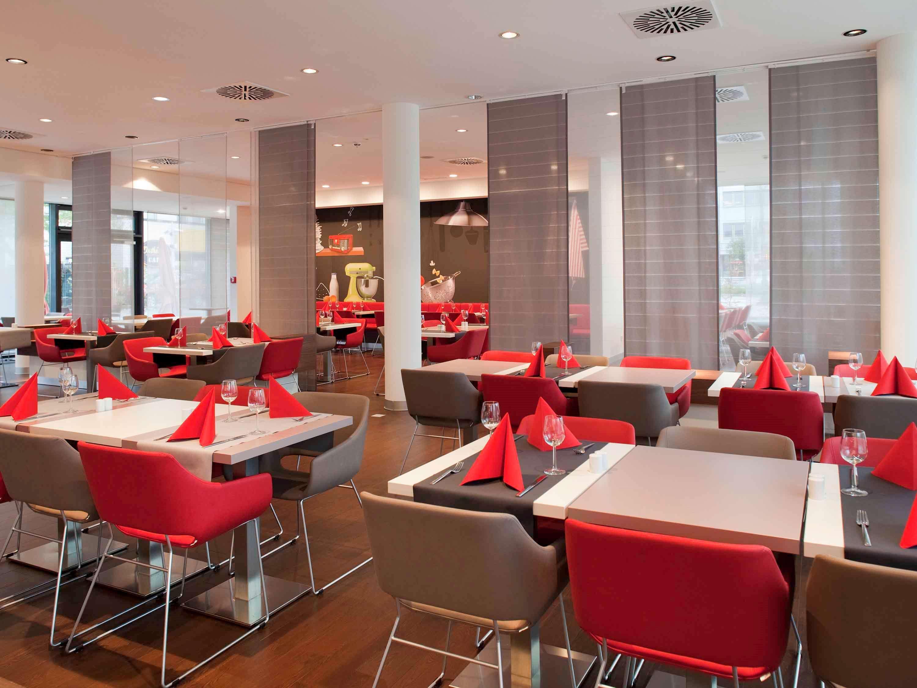 Ibis West 3*